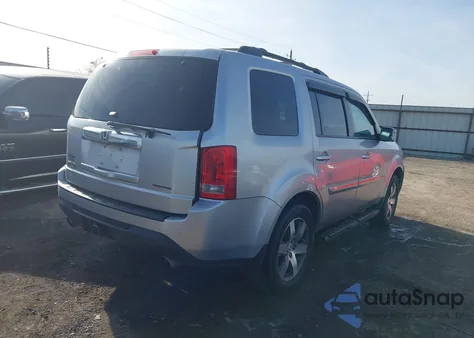 2013 Honda Pilot Touring z USA, uszkodzony, nr VIN 5FNYF3H95DB030897
